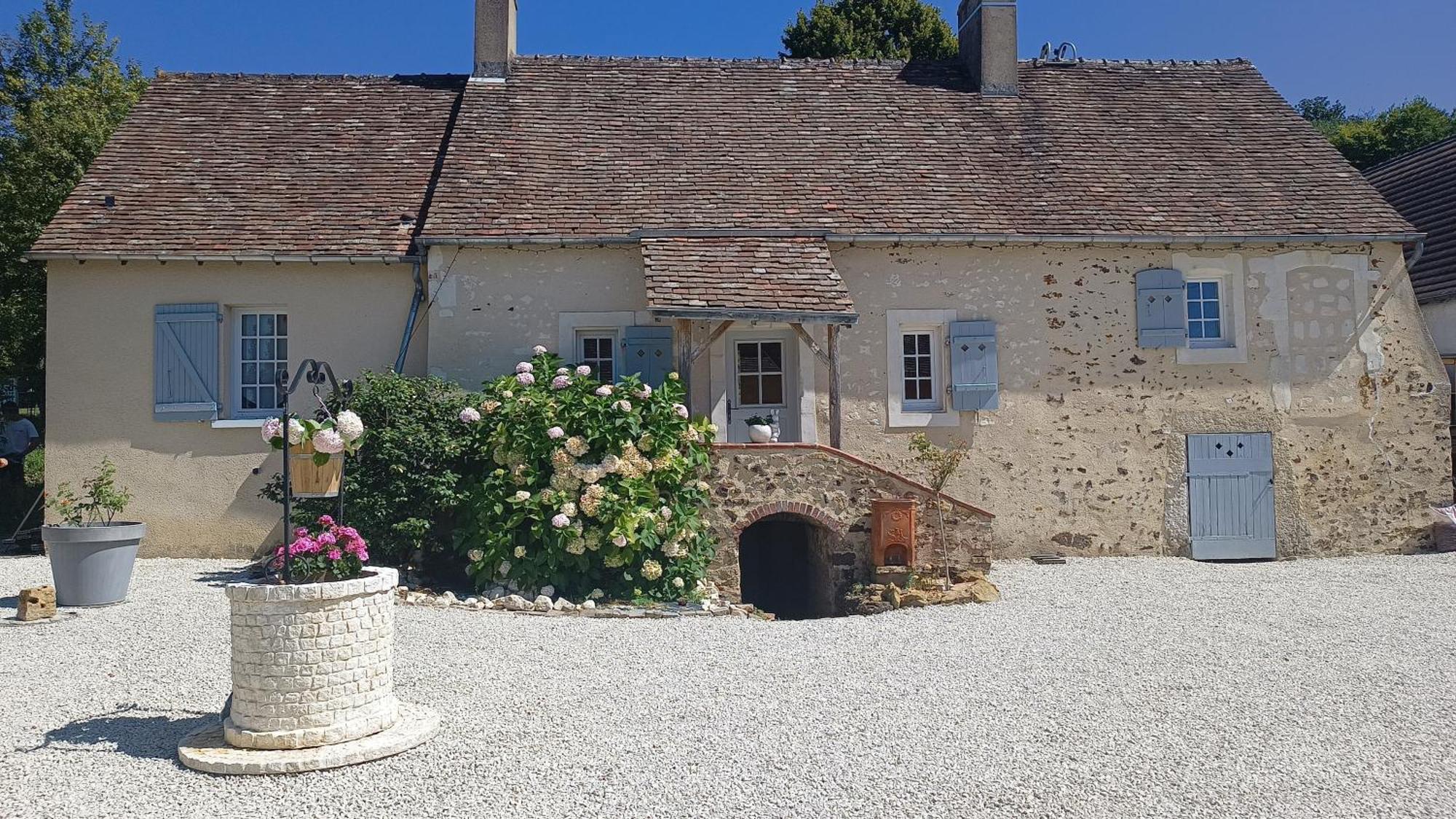 Ecommoy La Petite Maison Dans La Prairie المظهر الخارجي الصورة